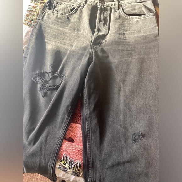 AGOLDE 90s Crop Jeans in Shutter. Like new black high waisted straight jeans - Picture 4 of 16